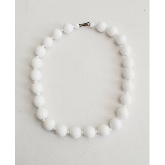 Estate Jewelry - Vintage White Milk Glass Beaded Choker Necklace 16 inches 88.36 grams